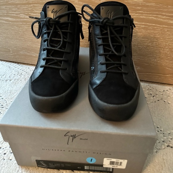 Giuseppe Zanotti Hi Top Sneaker-Leather/Suede-Size 41 MEN